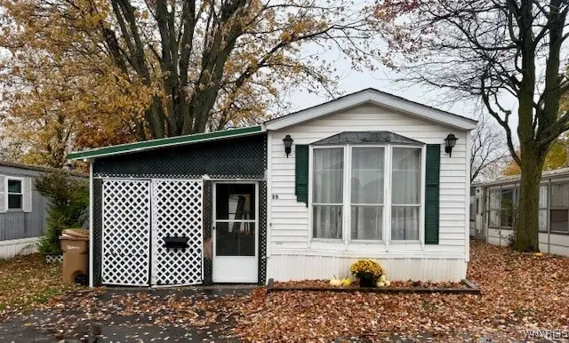 15 Lobue Lane, Buffalo, NY 14225 - Image #1