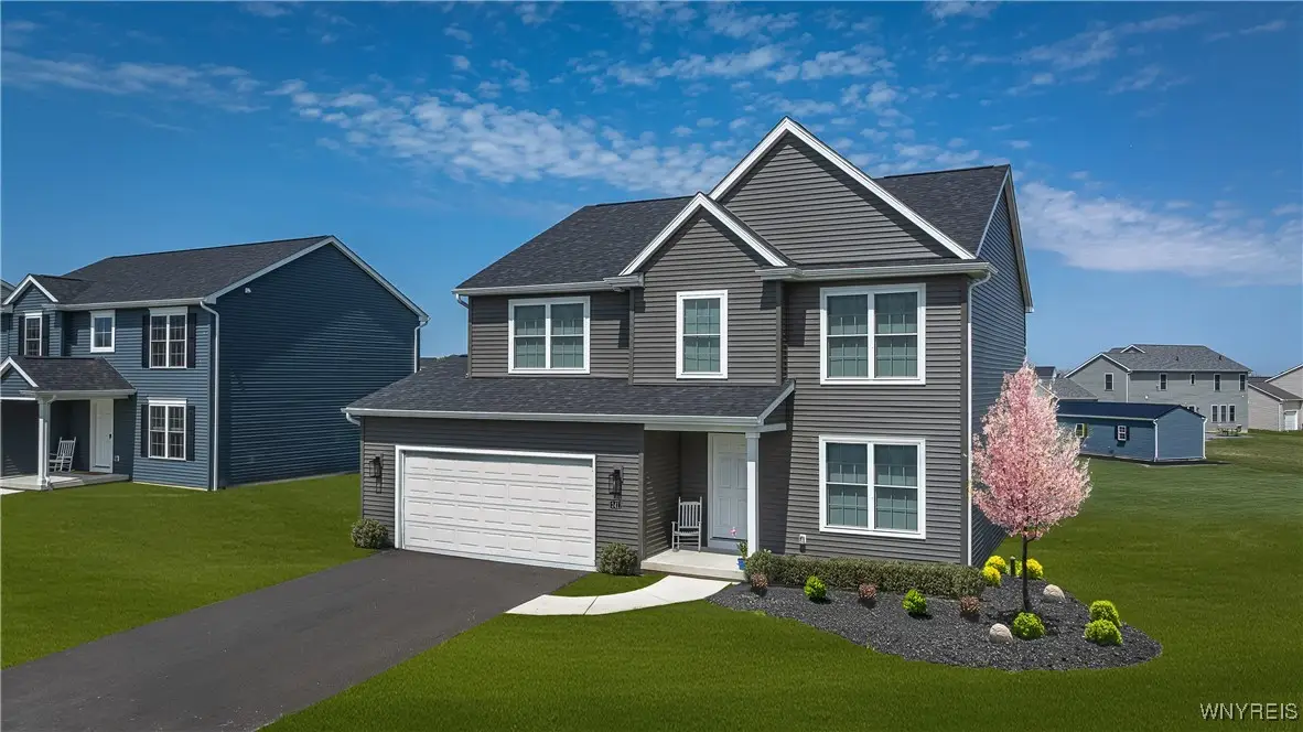 410 New Road, East Amherst, NY 14051 - Image #1