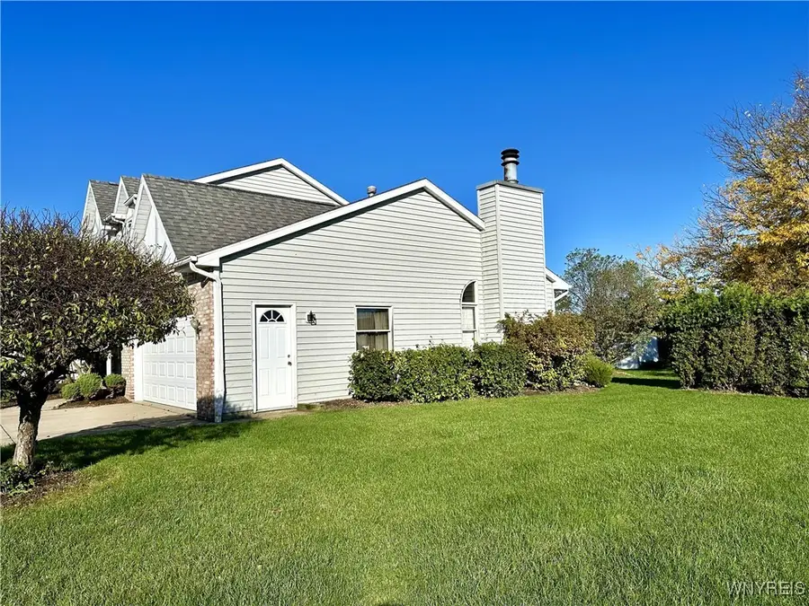28 Baywood Drive, Buffalo, NY 14227 - Image #2