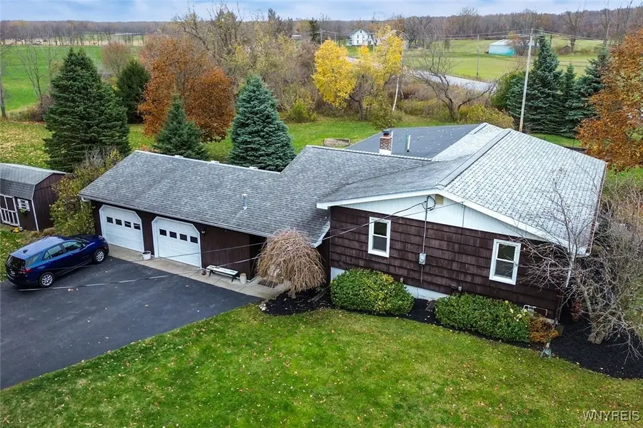 13676 Bloomingdale Road, Akron, NY 14001 - Image #2