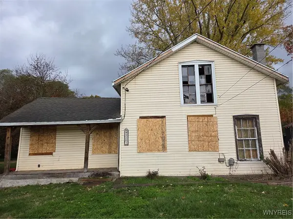 9205 Ridge Road, Middleport, NY 14105