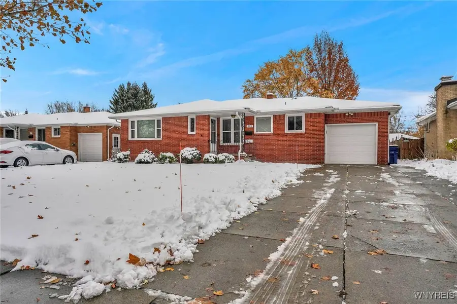 219 Forest Hill Drive, Buffalo, NY 14221 - Image #2