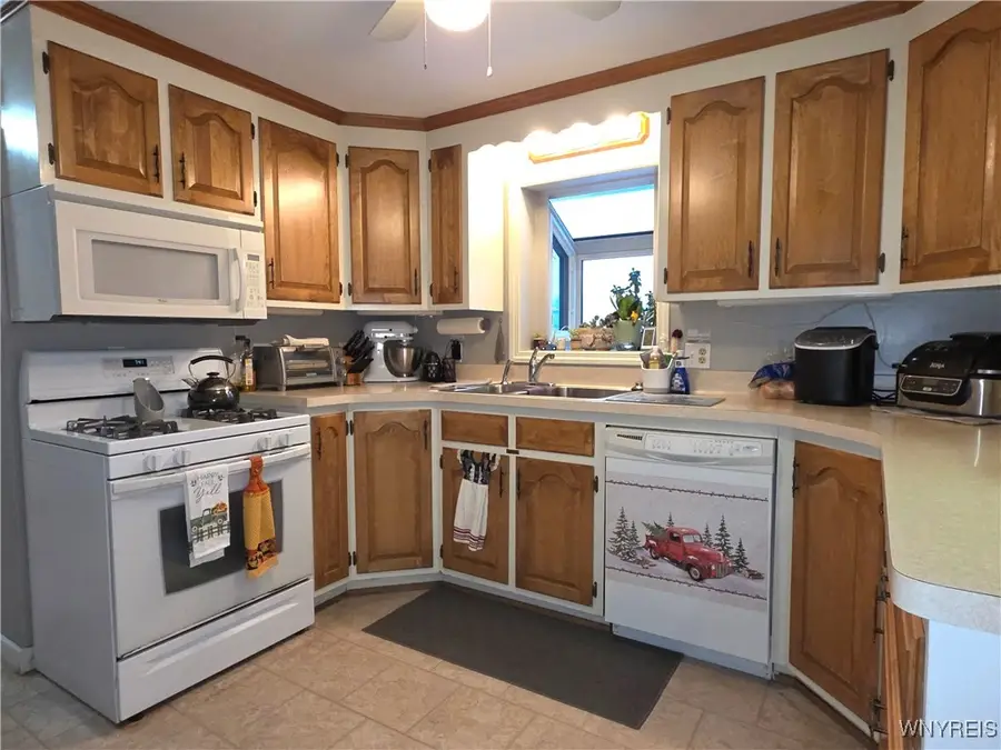 11070 Furness Parkway, Medina, NY 14103 - Image #3