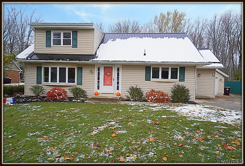 6302 Webster Road, Orchard Park, NY 14127 - Image #1