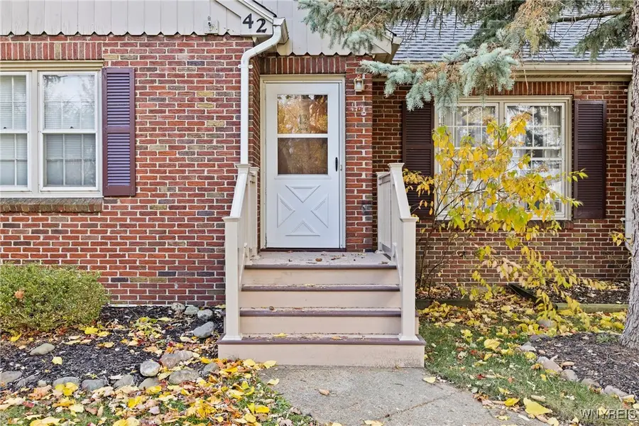42 Jasper Drive, Buffalo, NY 14226 - Image #3
