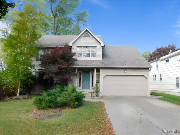 15 Thomas Jefferson Lane, Buffalo, NY 14226