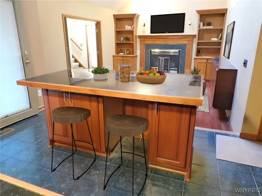 15 Thomas Jefferson Lane, Buffalo, NY 14226 - Image #3