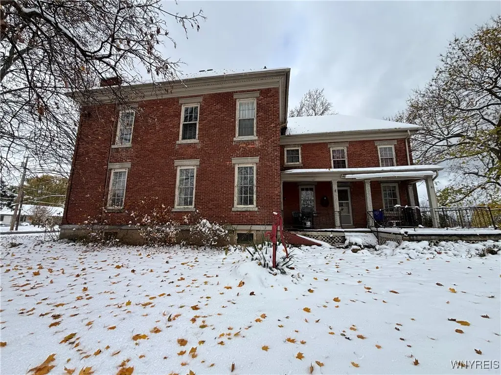 5755 Beattie Avenue, Lockport, NY 14094 - Image #1