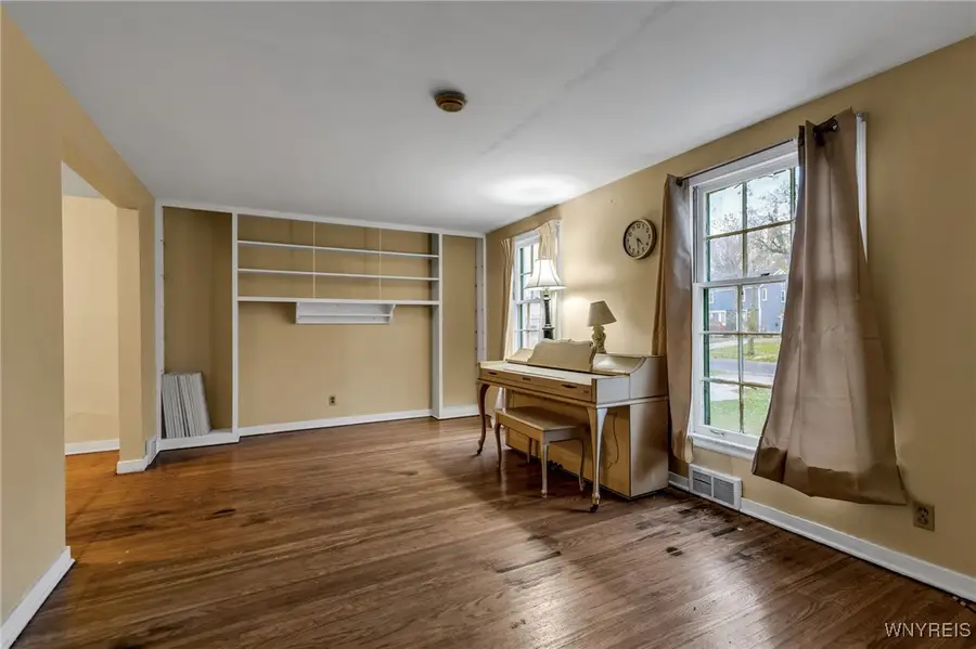 282 Hampton Parkway, Buffalo, NY 14217 - Image #2