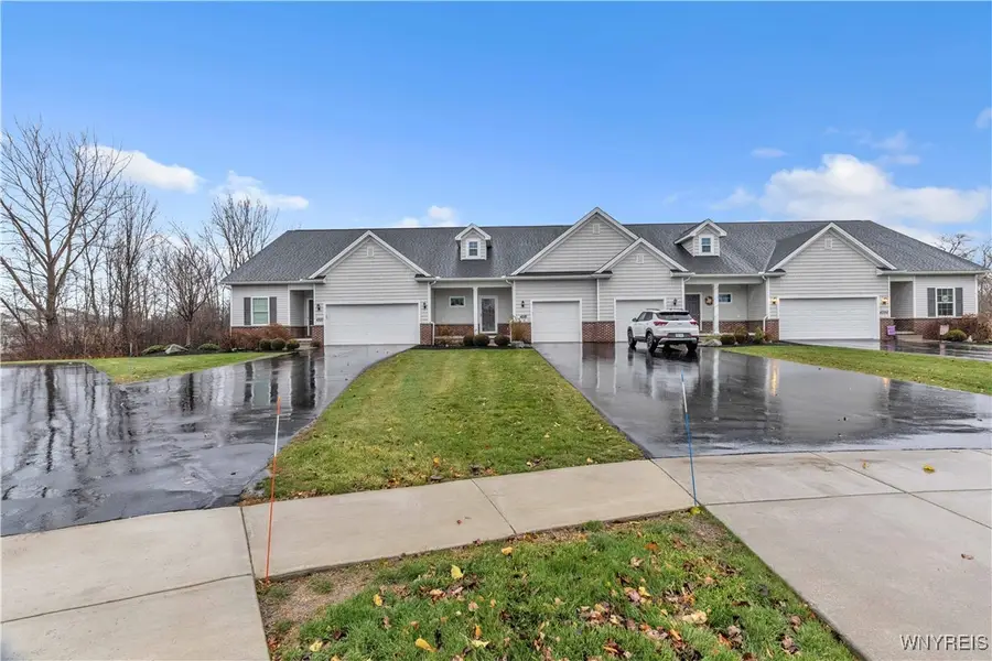 4298 Tisbury Lane, Hamburg, NY 14075 - Image #2