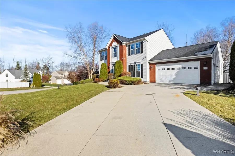 2181 Fox Chase Road, Lake View, NY 14085 - Image #2