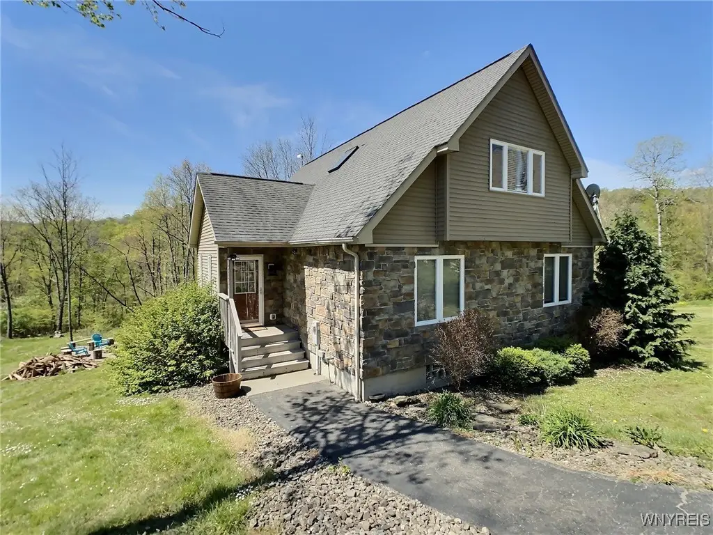 5777 Bonn Way E, Great Valley, NY 14741 - Image #1