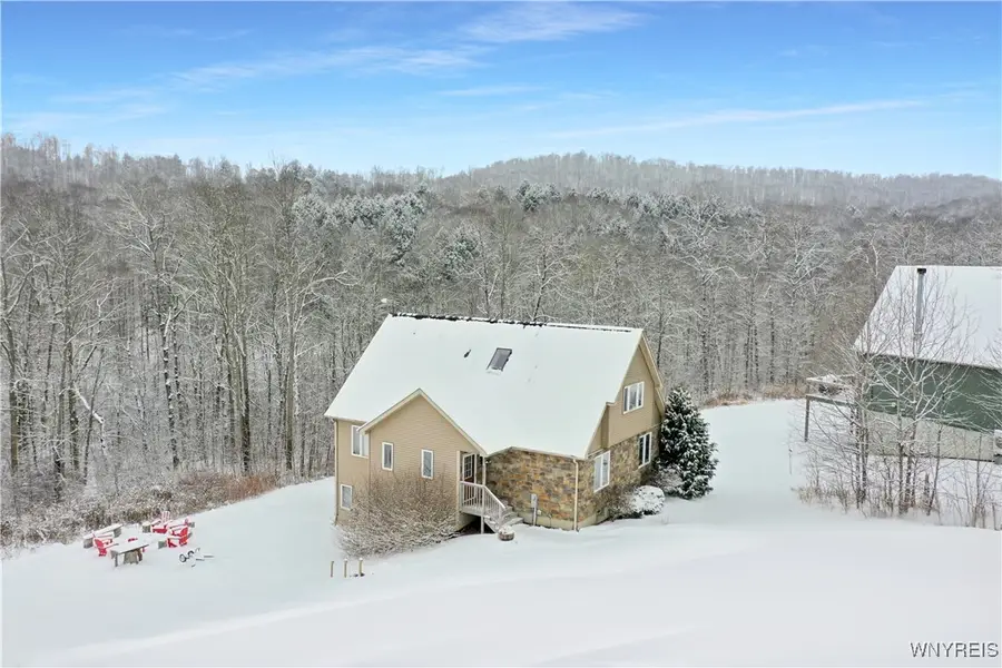 5777 Bonn Way E, Great Valley, NY 14741 - Image #2