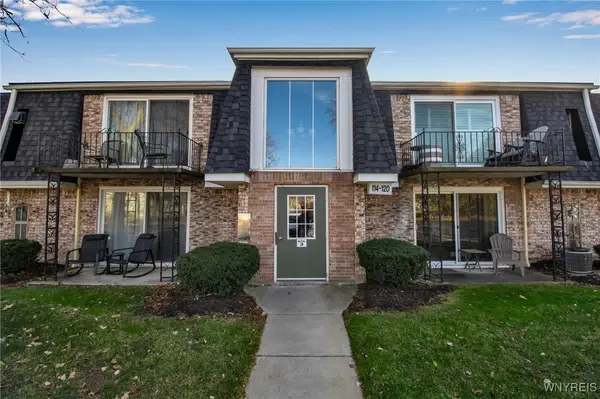 116 Foxberry B Drive, Getzville, NY 14068