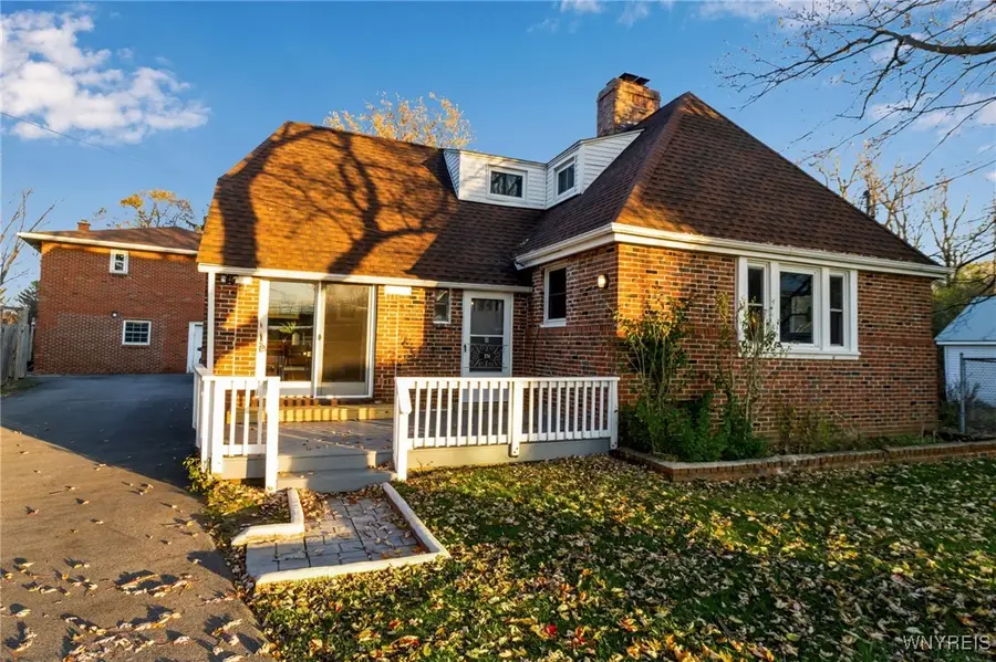 334 S Forest Road, Amherst, NY 14221 - Image #2