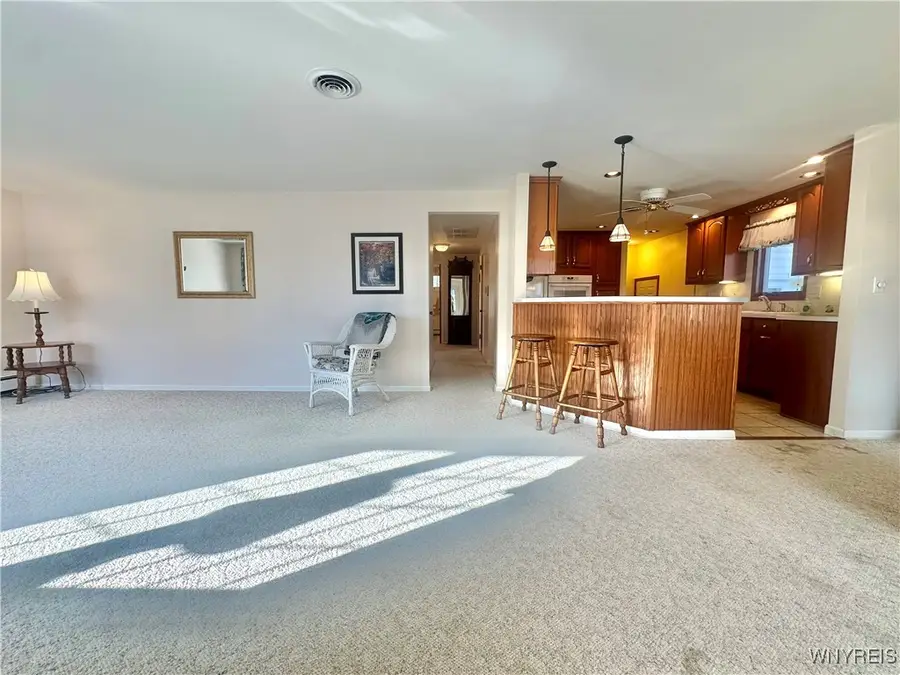 168 Donna Lea Boulevard, Buffalo, NY 14221 - Image #2