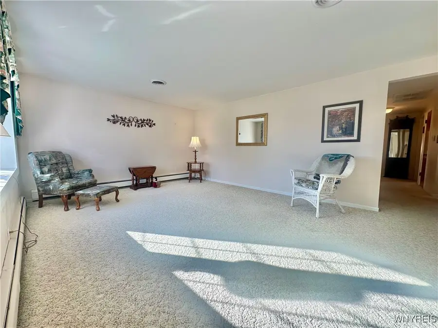 168 Donna Lea Boulevard, Buffalo, NY 14221 - Image #3