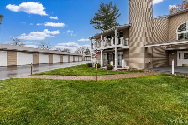 1210 Youngs Rd #D, Buffalo, NY 14221