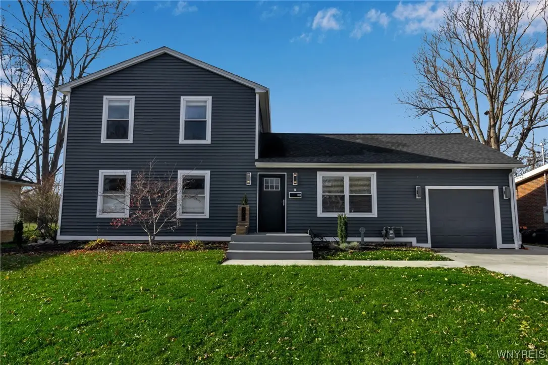 302 Brookwood Drive, Hamburg, NY 14075 - Image #1