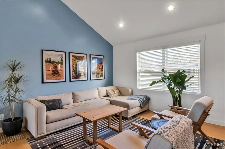 302 Brookwood Drive, Hamburg, NY 14075 - Image #3