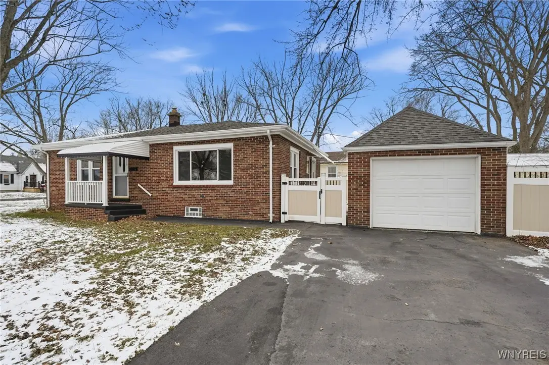 3535 Wallace Drive, Grand Island, NY 14072 - Image #1