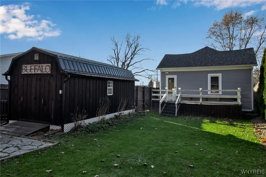 5739 Dover Road, Lake View, NY 14085 - Image #2