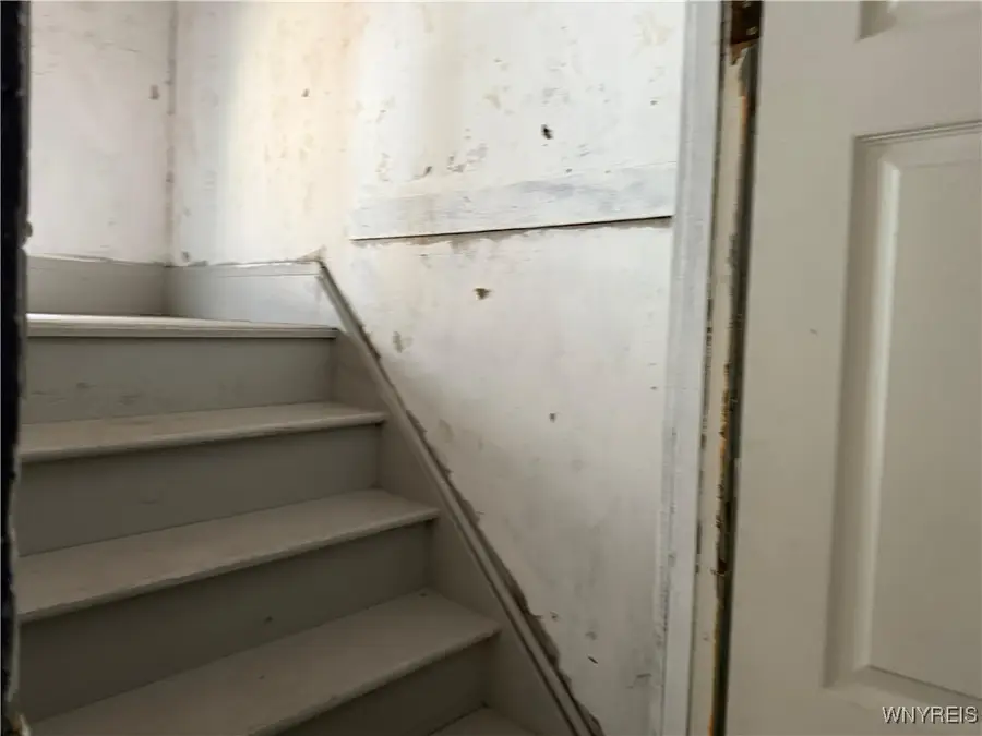 67 Holmes Street, Buffalo, NY 14207 - Image #2