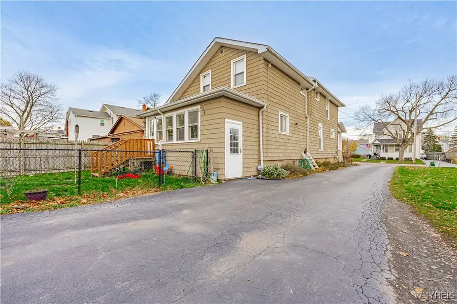 160 Waterman Street, Lockport, NY 14094 - Image #2
