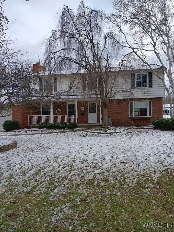 288 W Maplemere Road, Buffalo, NY 14221