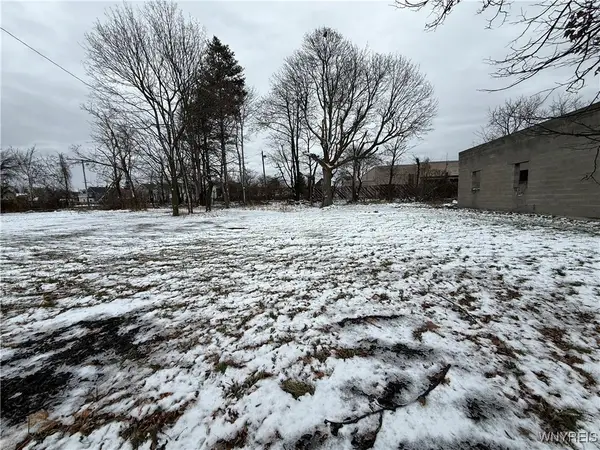 27 Pauline Street, Buffalo, NY 14214