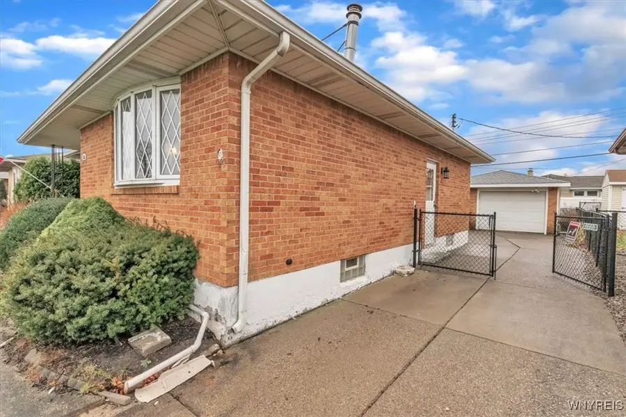 204 Diane Drive, Buffalo, NY 14225 - Image #3