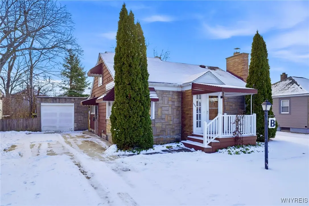 350 W Girard Boulevard, Buffalo, NY 14217 - Image #1