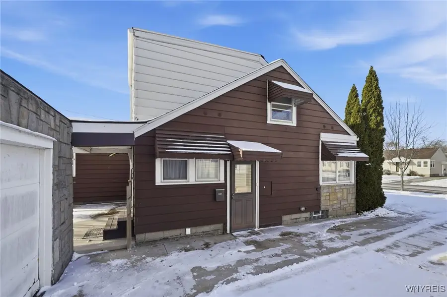 350 W Girard Boulevard, Buffalo, NY 14217 - Image #2