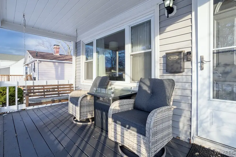 3301 Wallace Drive, Grand Island, NY 14072 - #3