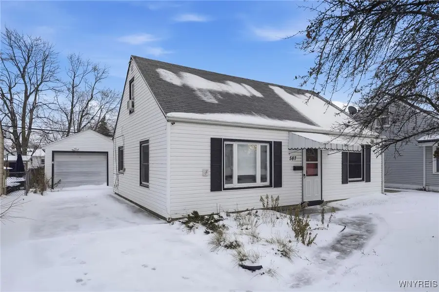587 Loretta Street, Tonawanda, NY 14150 - Image #2