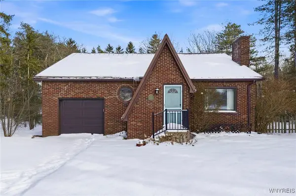 5871 Cole Road, Orchard Park, NY 14127