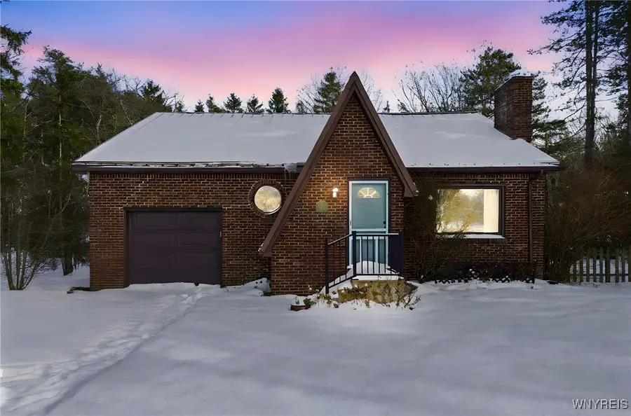 5871 Cole Road, Orchard Park, NY 14127 - Image #2