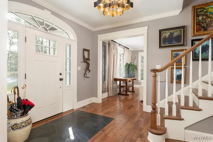 21 Creekview Ct, East Aurora, NY 14052 - Image #2