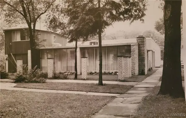 13 Hirschfield Drive, Buffalo, NY 14221