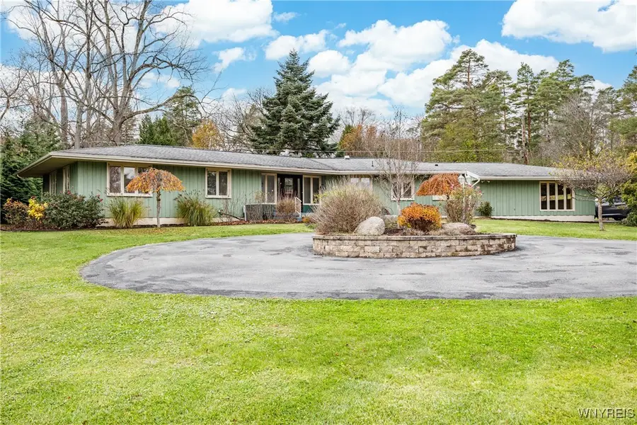 1 White Springs Circle, Geneva, NY 14456 - Image #2