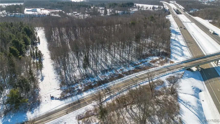 2175 N Creek Road, Lake View, NY 14085 - Image #2