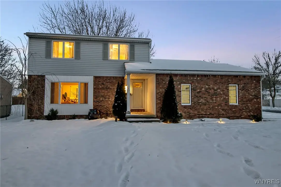 271 Sprucewood, Buffalo, NY 14221 - Image #1