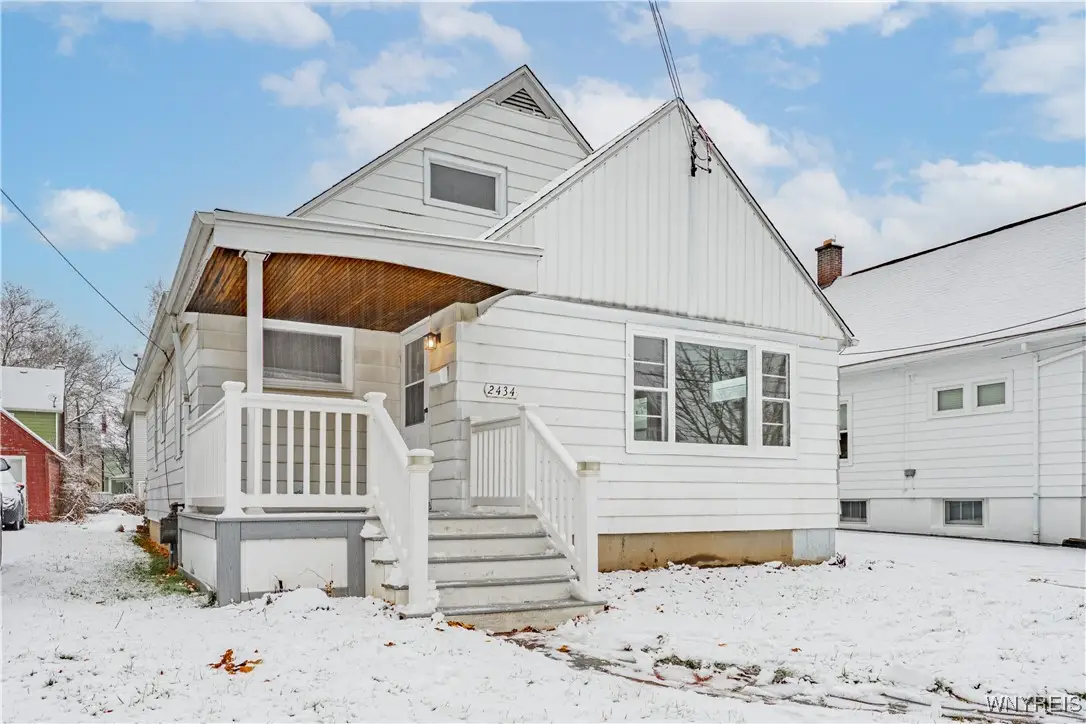 2434 Weston Avenue, Niagara Falls, NY 14305 - Image #1