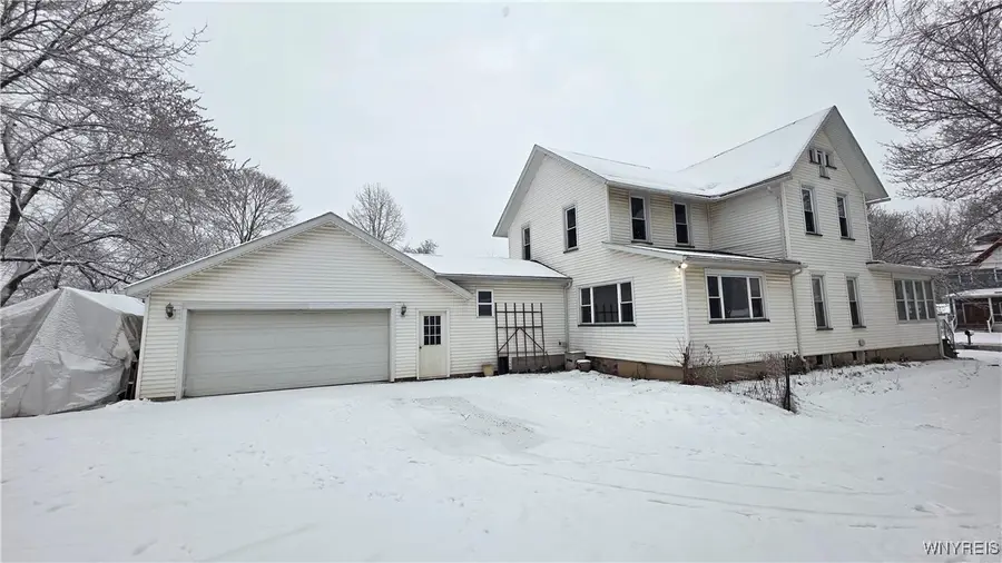 41 N Lake Avenue, Bergen, NY 14416 - Image #2