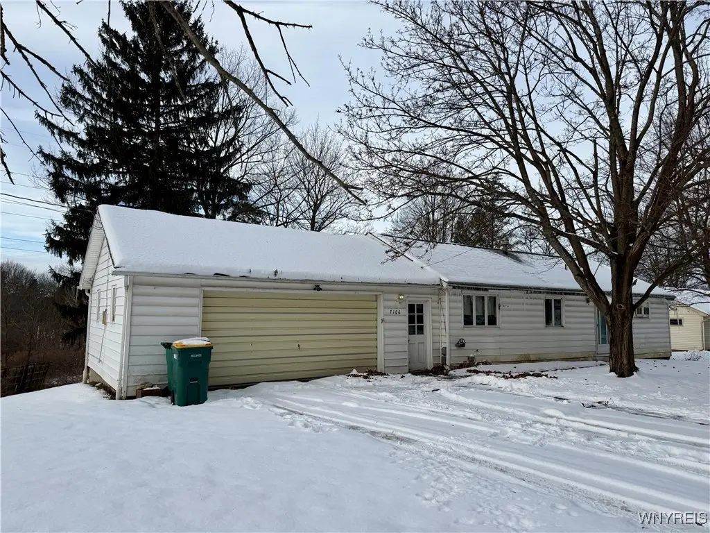 7166 S Abbott Road, Hamburg, NY 14075 - Image #1