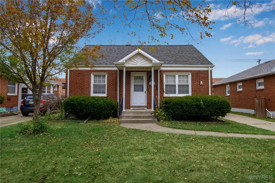 286 Glencove Road, Buffalo, NY 14223 - Image #1