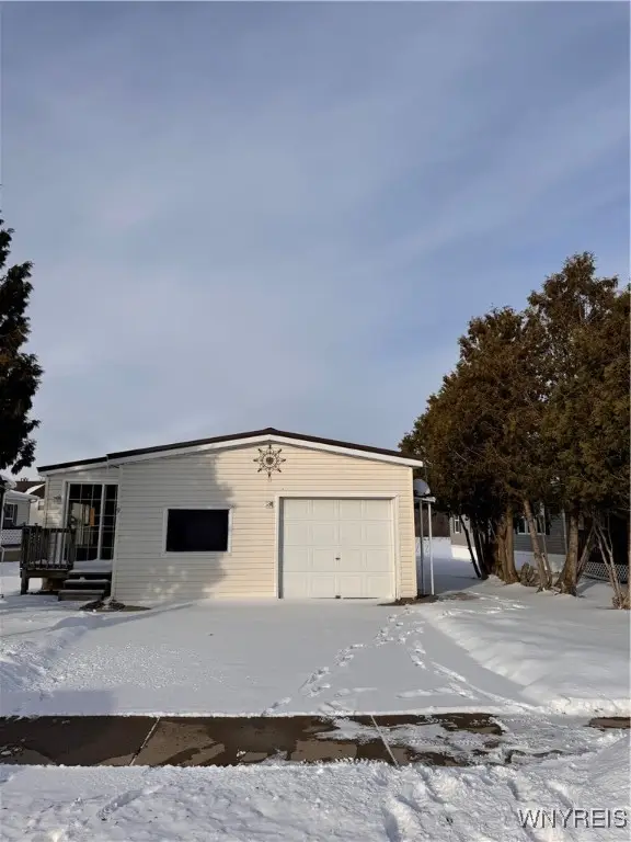 9 Thistle Down, Akron, NY 14001 - Image #2