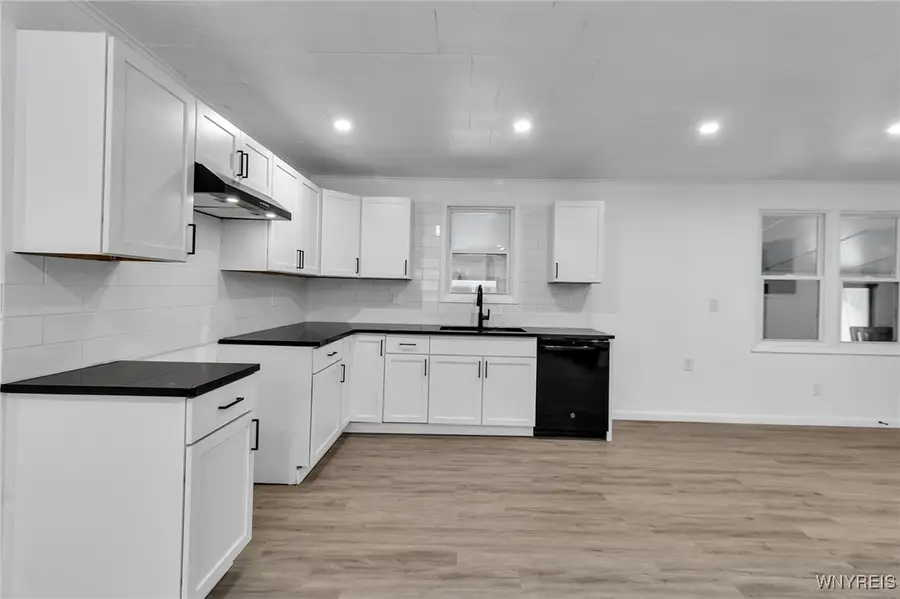 6018 Godfrey Road, Burt, NY 14028 - Image #3