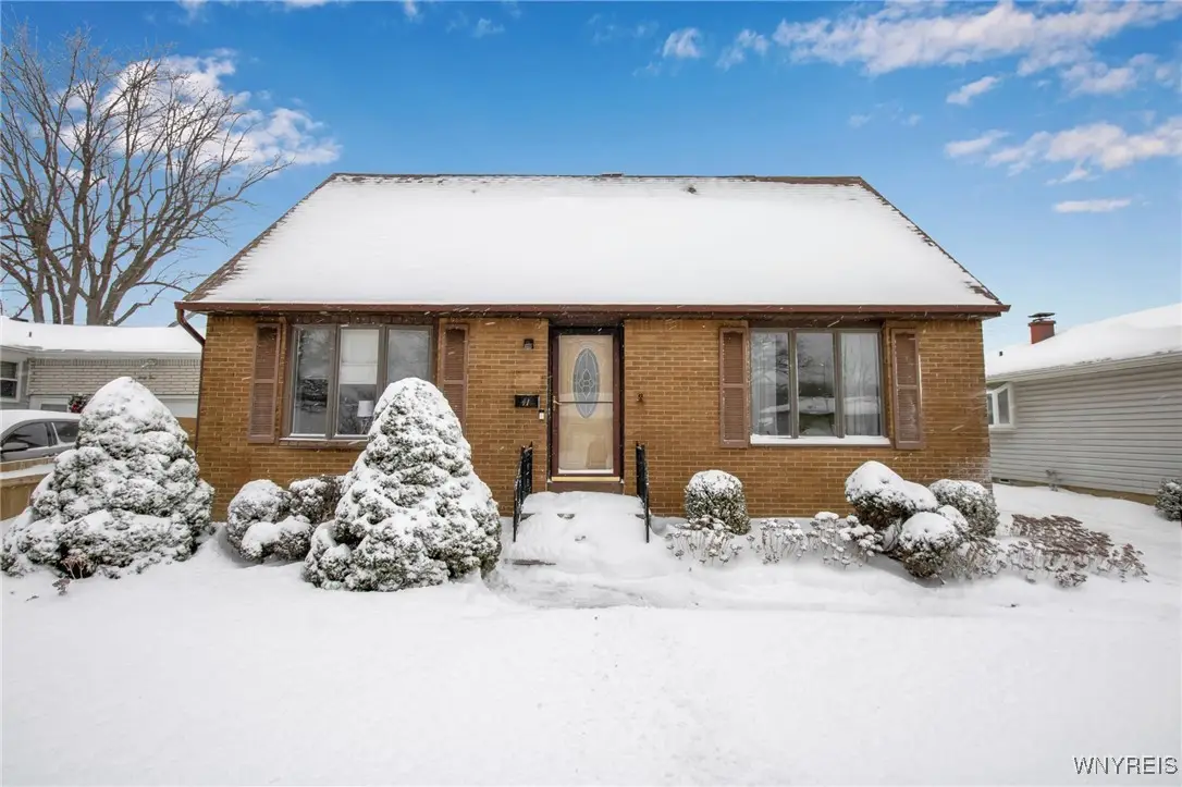 41 Dartwood Drive, Buffalo, NY 14227 - Image #1