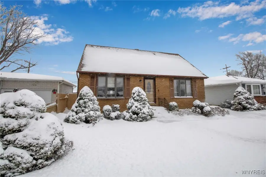 41 Dartwood Drive, Buffalo, NY 14227 - Image #2